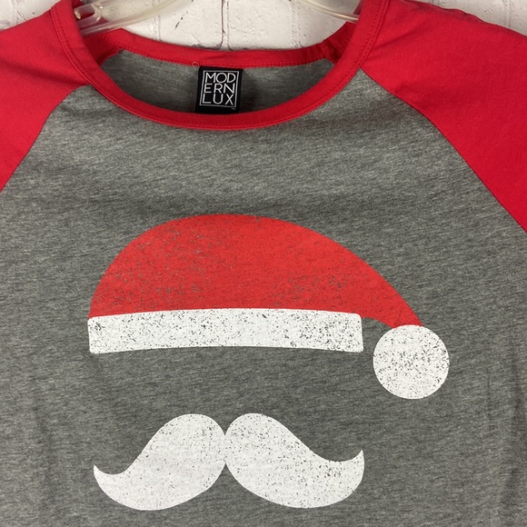 Modern Lux Men's Santas Red and Gray 3/4 Sleeve and Crewneck Graph Tee. Size: XL - Picture 2 of 8